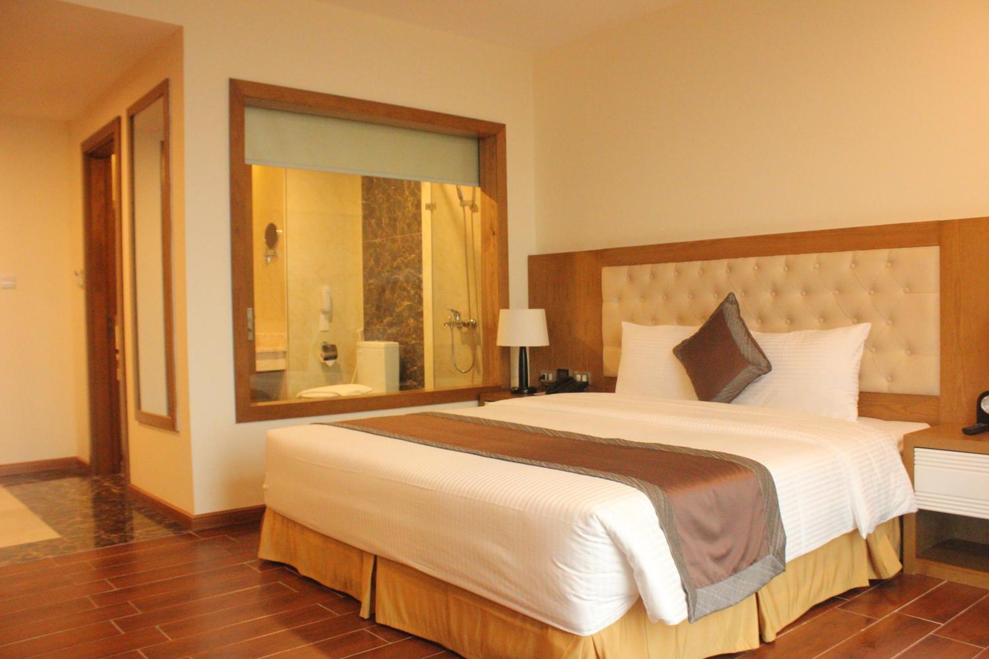 Muong Thanh Cua Dong Hotel Vinh Exterior photo