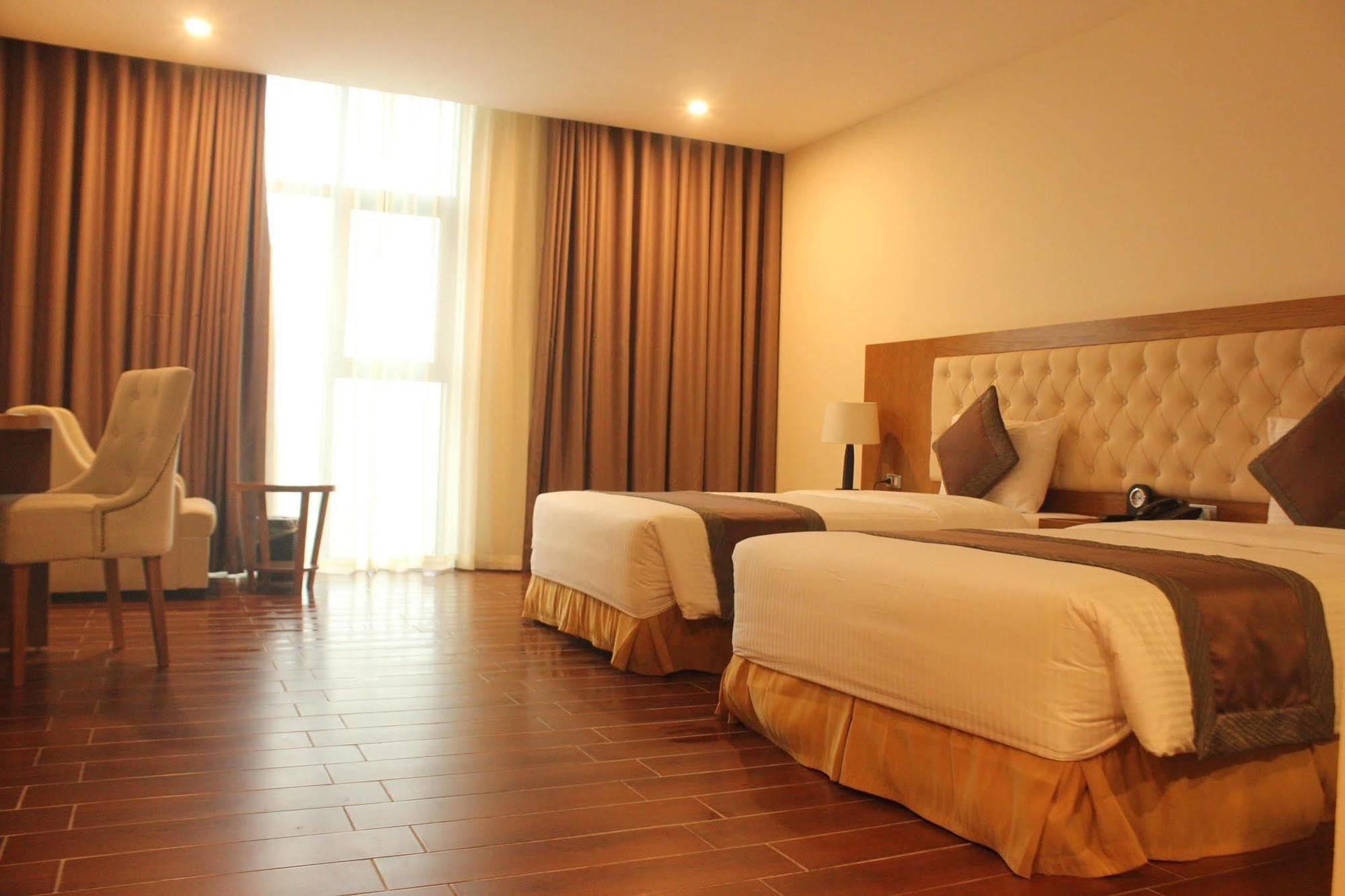 Muong Thanh Cua Dong Hotel Vinh Exterior photo