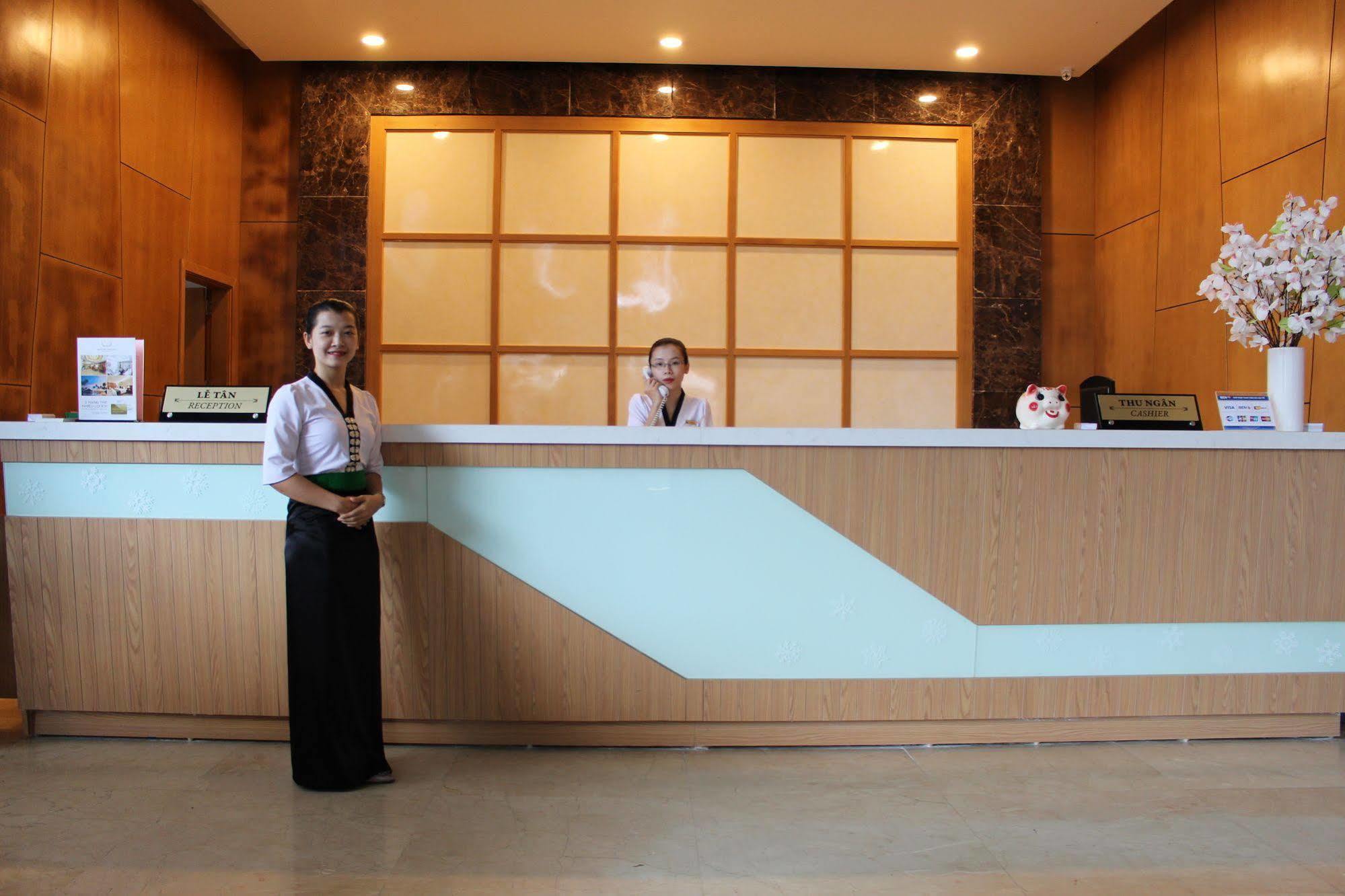 Muong Thanh Cua Dong Hotel Vinh Exterior photo